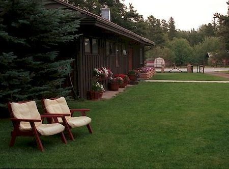 Mountain Pine Motel East Glacier Park Village Eksteriør bilde