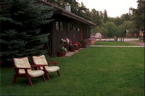 Mountain Pine Motel East Glacier Park Village Eksteriør bilde